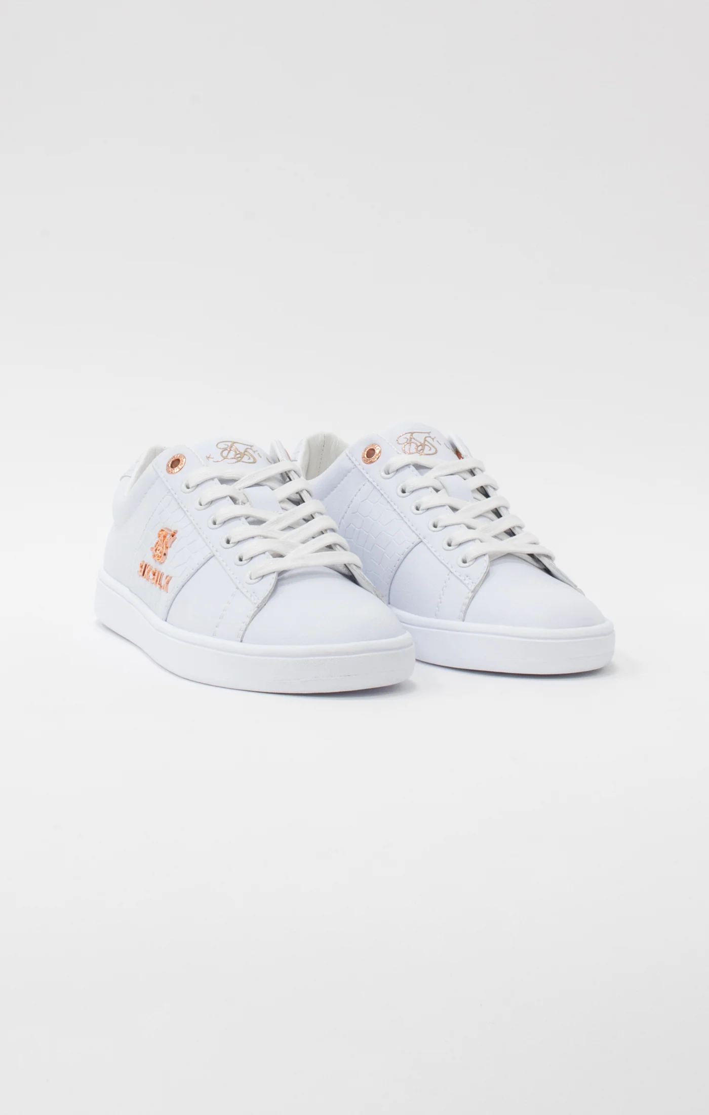White Juniors Low-Top Classic Trainer With Metal Logo - Image 3