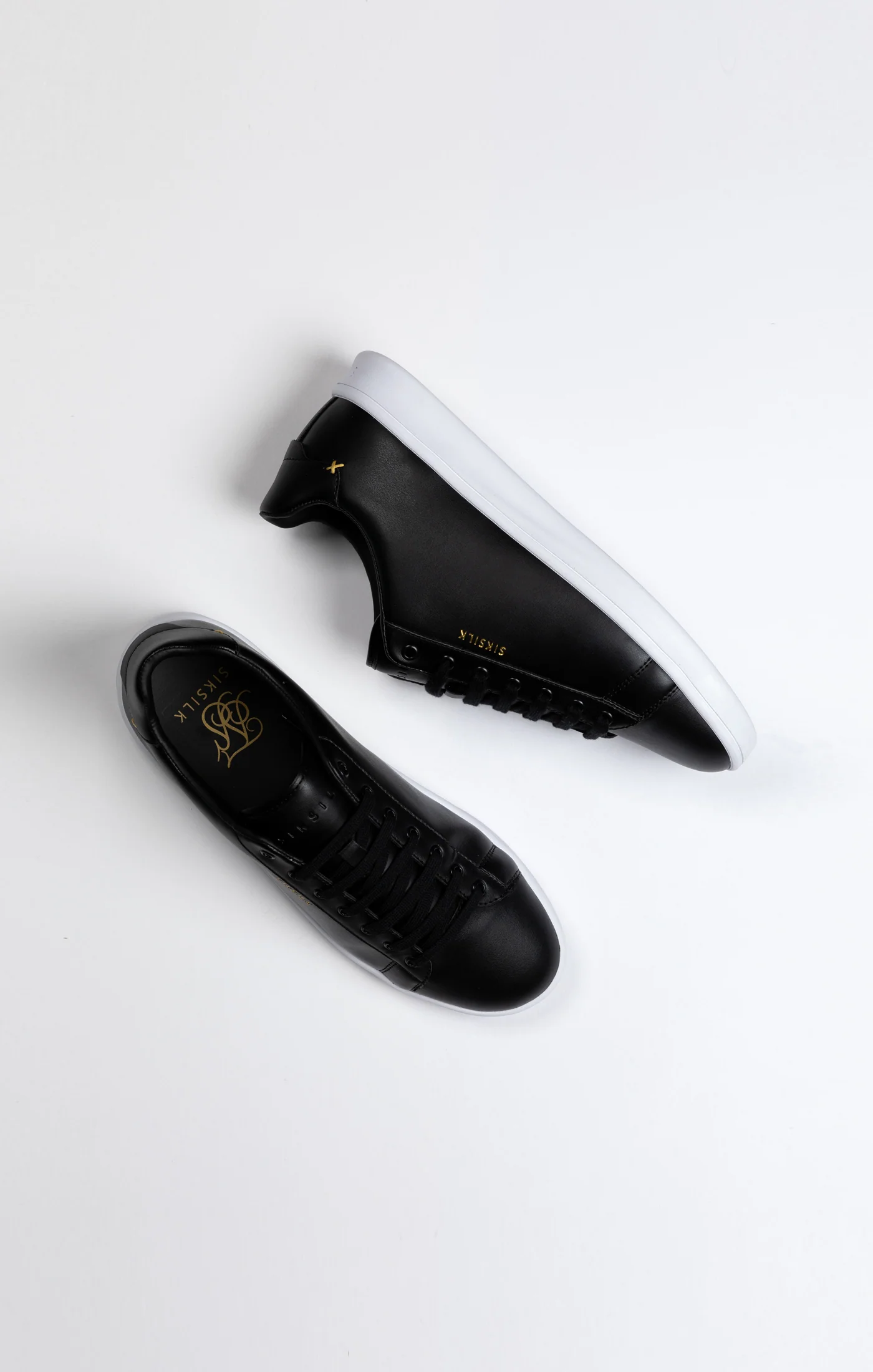 Black Low-Top Casual Trainer - Image 6