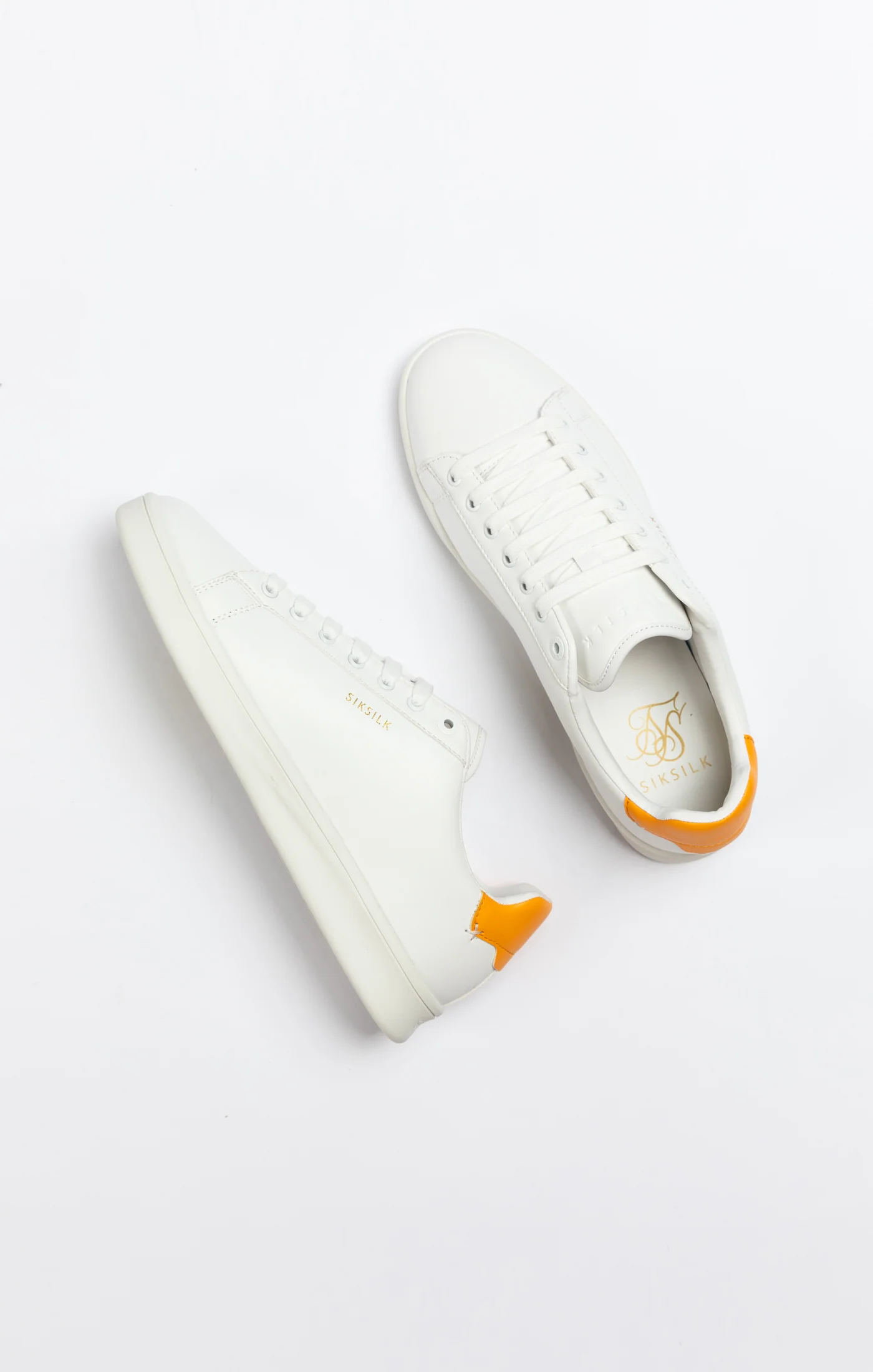 White Low-Top Casual Trainer - Image 9