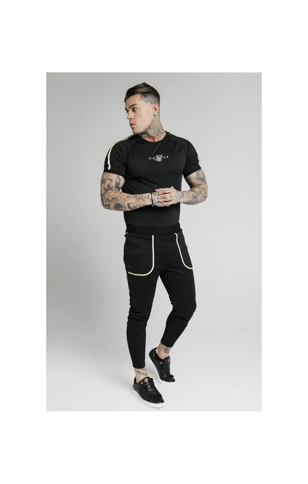 SikSilk Legacy Fade Tech Tee – Black & Fluro White - Image 6