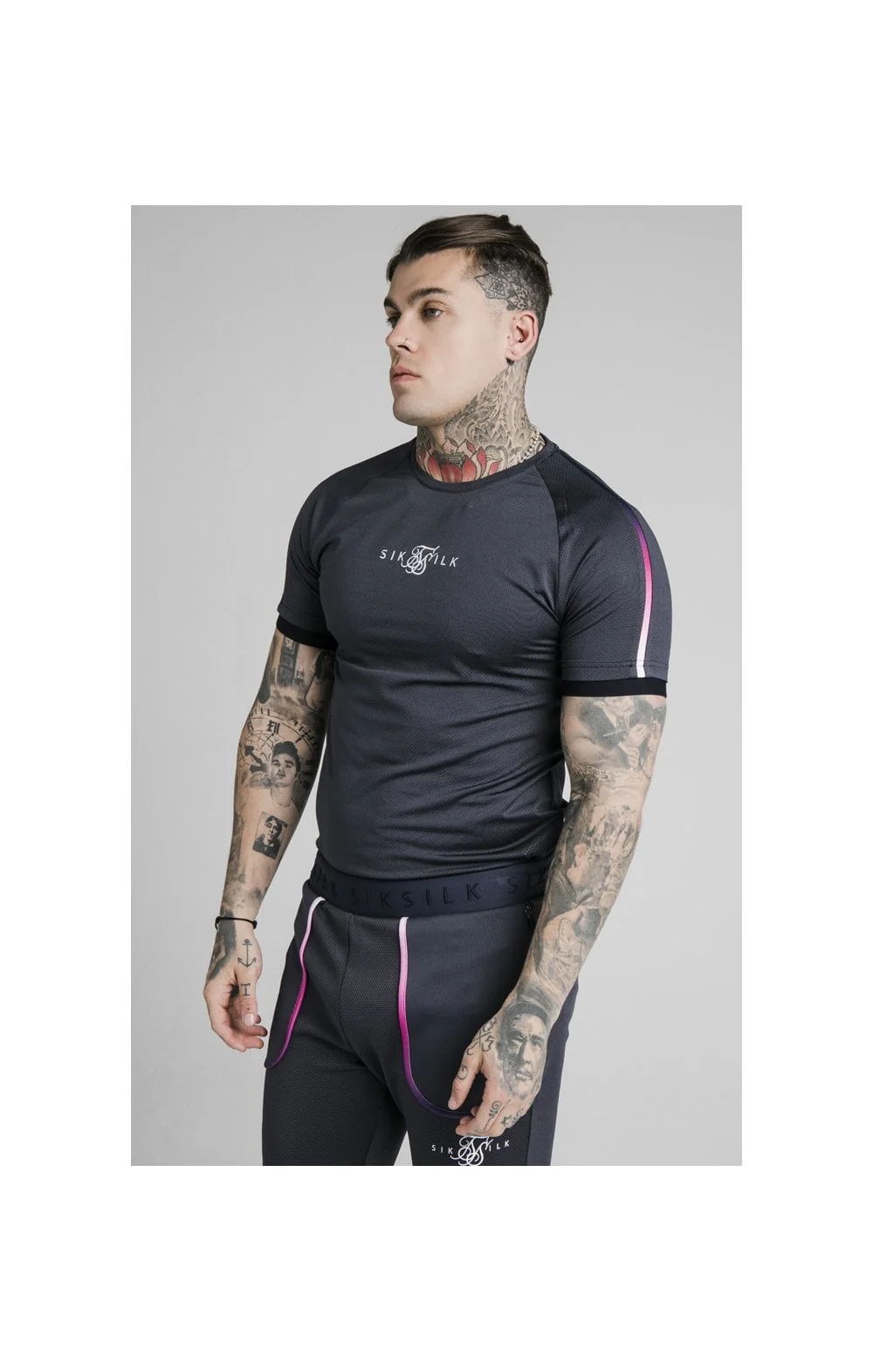 SikSilk Legacy Fade Tech Tee – Midnight Grey & Neon White