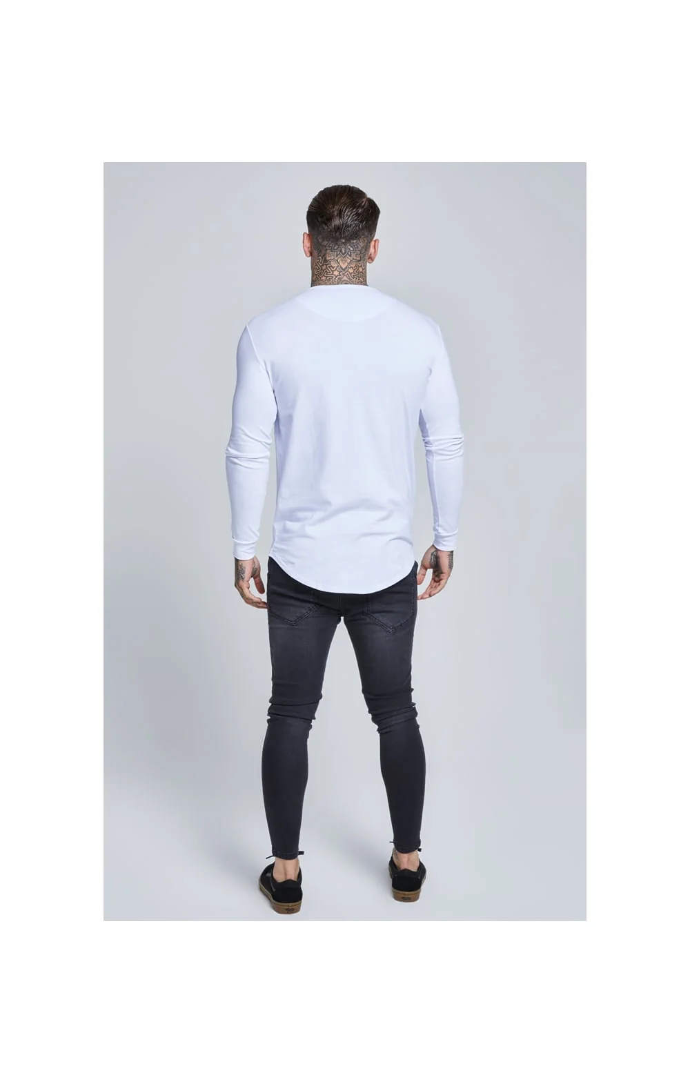 White Long Sleeve Muscle Fit T-Shirt - Image 5