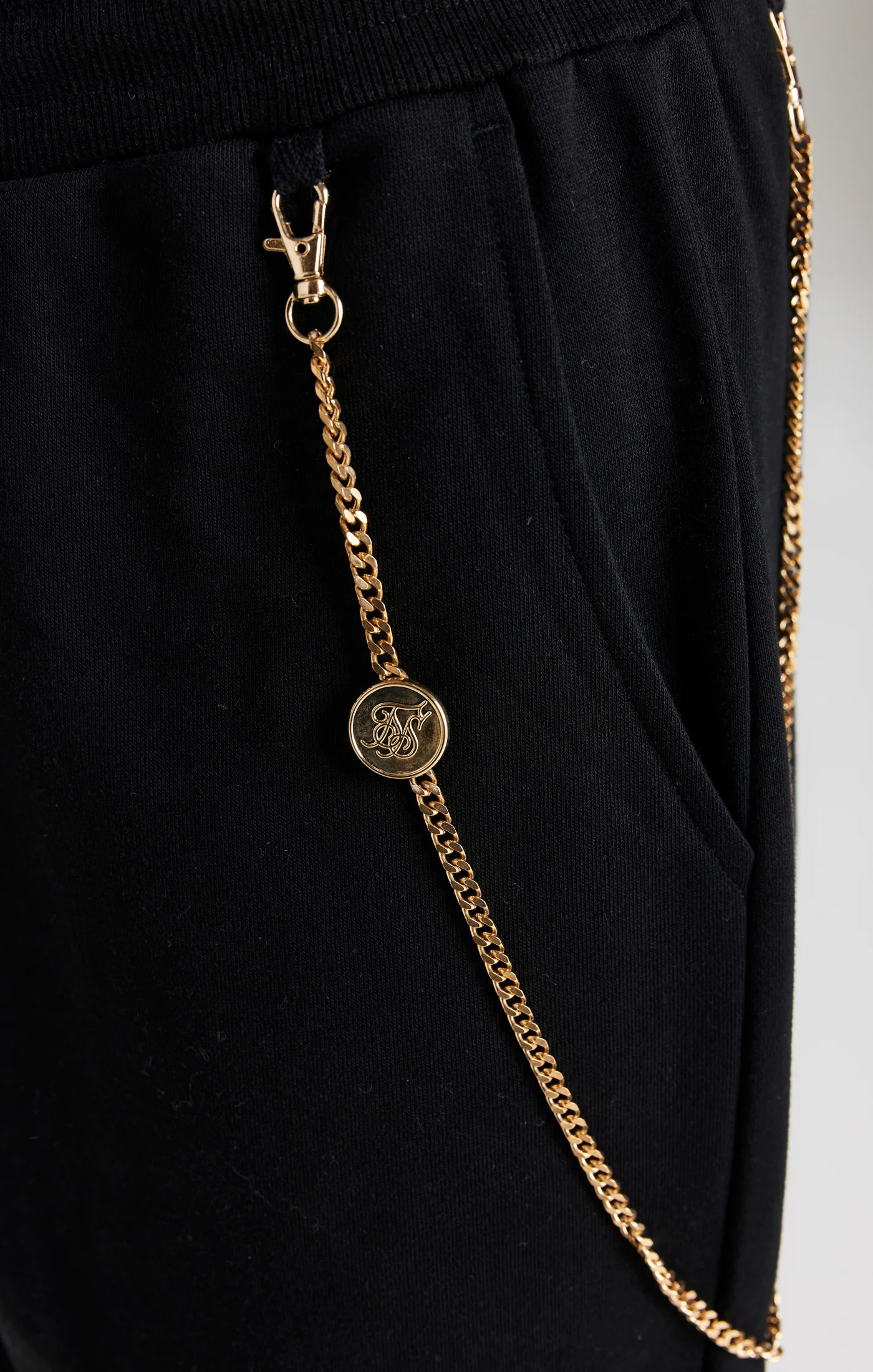 Black Chain Jogger - Image 8