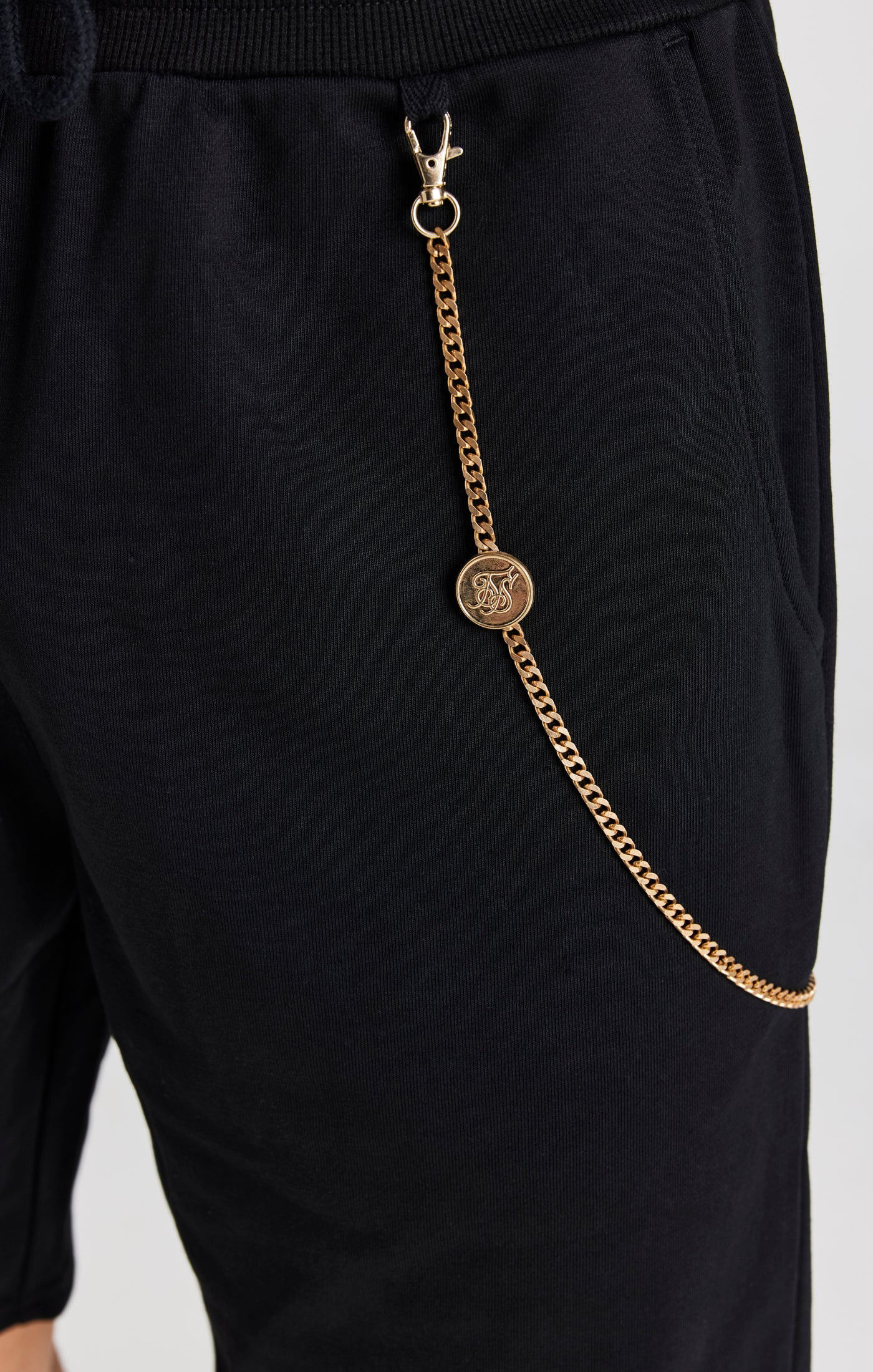 Black Chain Loose Fit Short - Image 6
