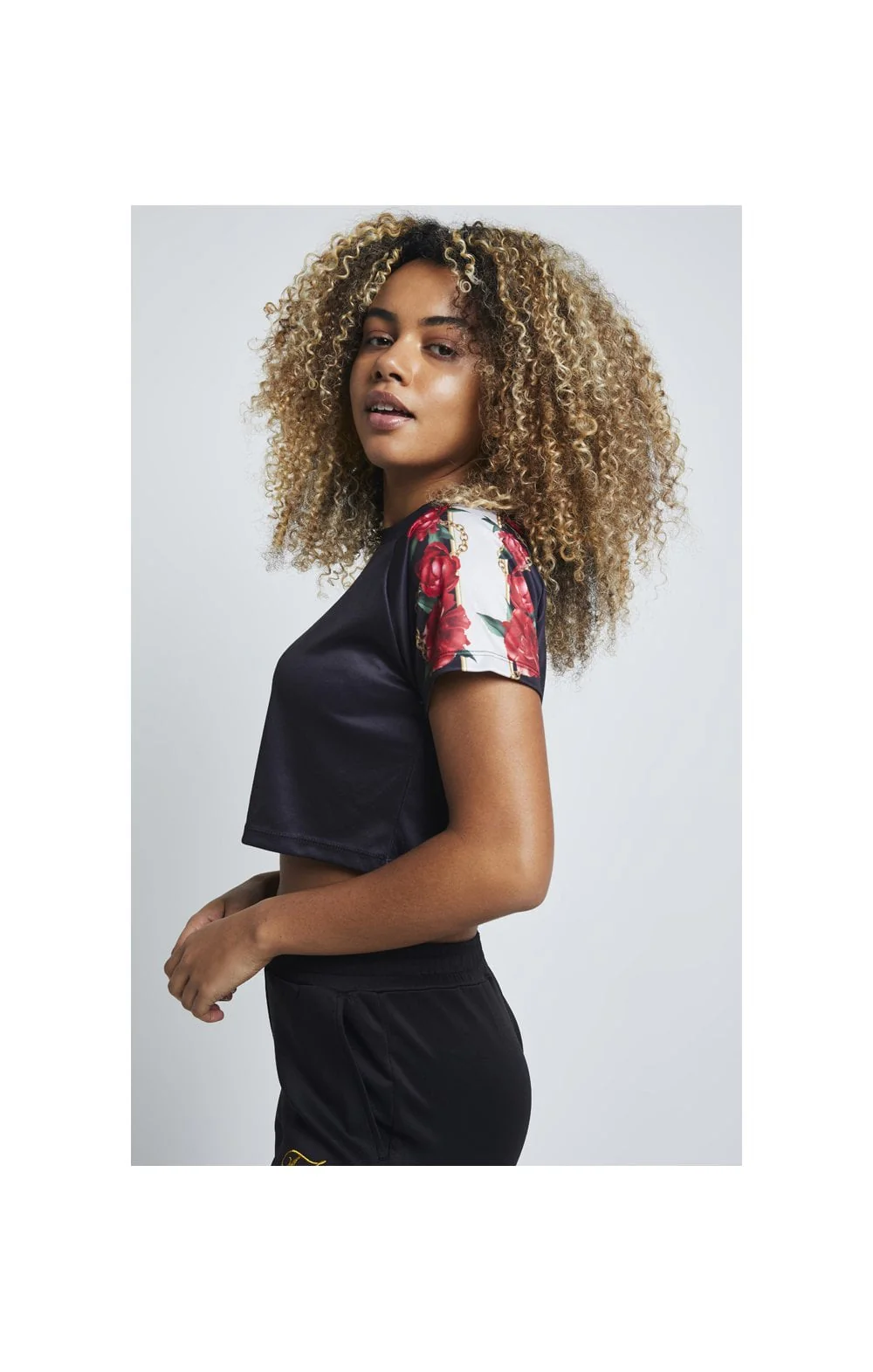 SikSilk Majestic Crop Tee – Black - Image 3