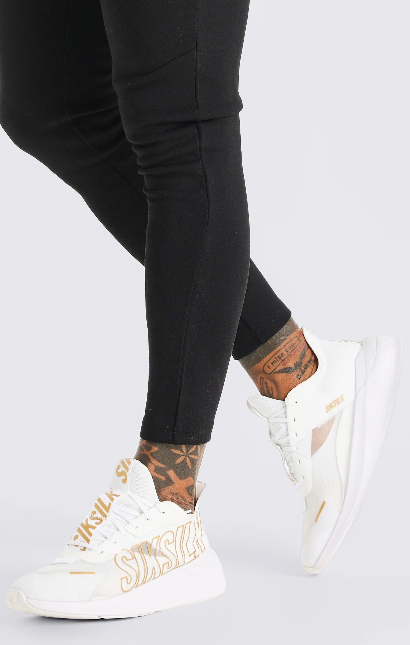 White Mako Performance Running Trainer - Image 7