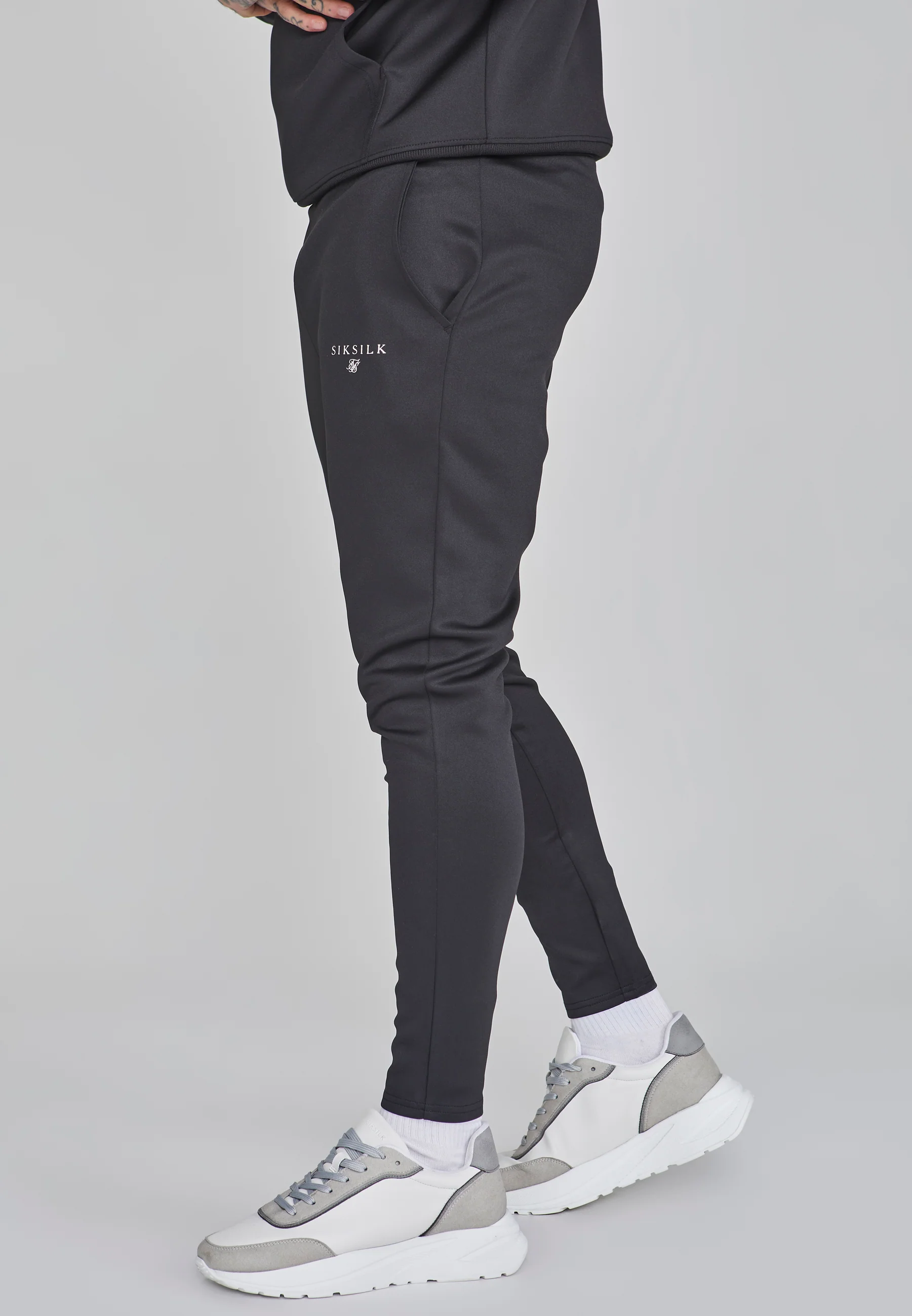 Black Muscle Fit Joggers - Image 3