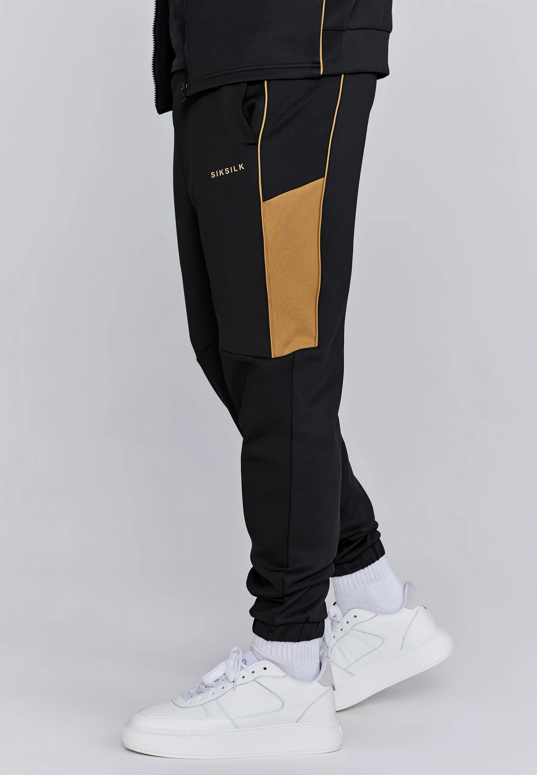 Black Muscle Fit Joggers - Image 3