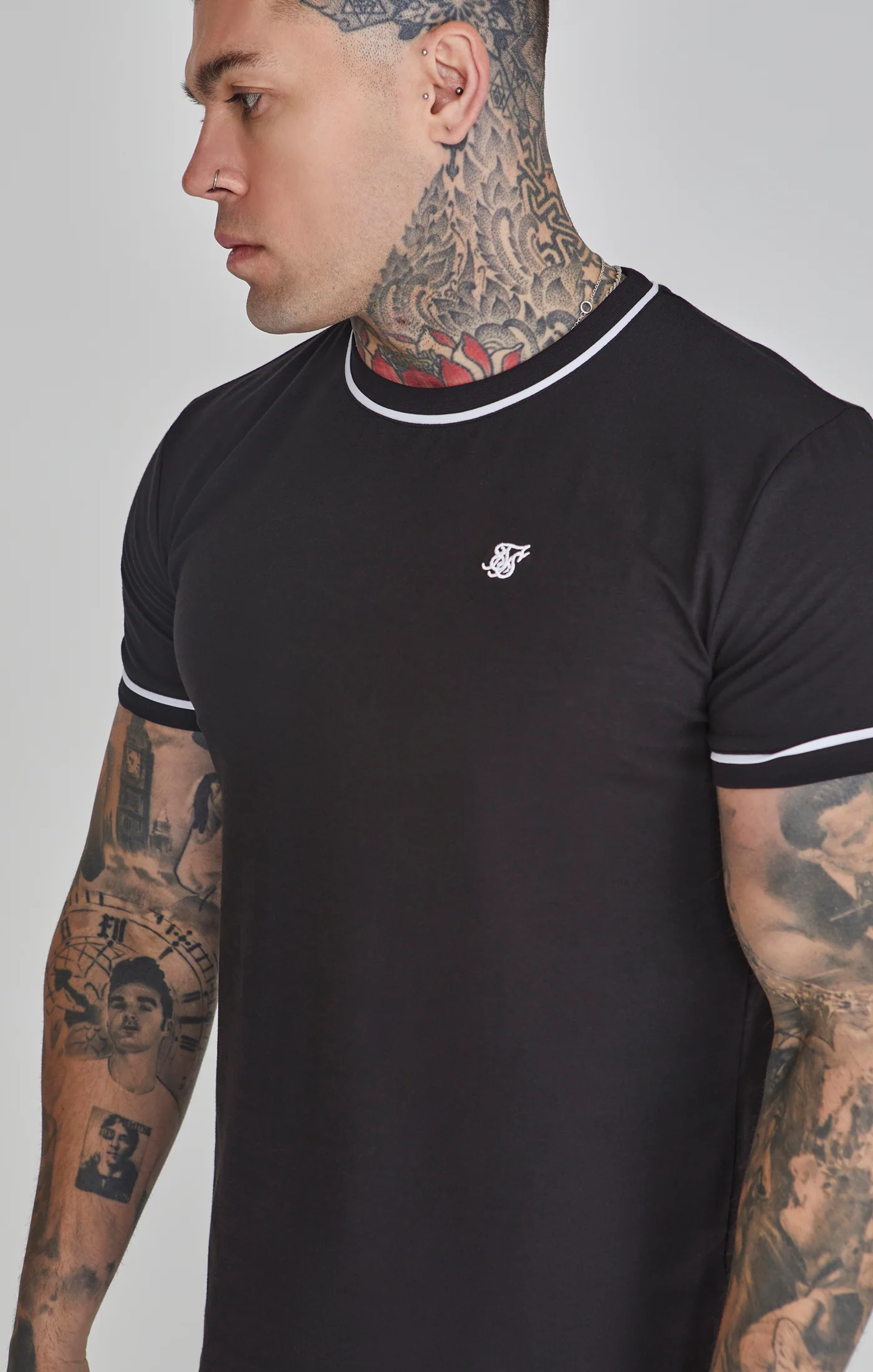 Black Muscle Fit T-Shirt - Image 3