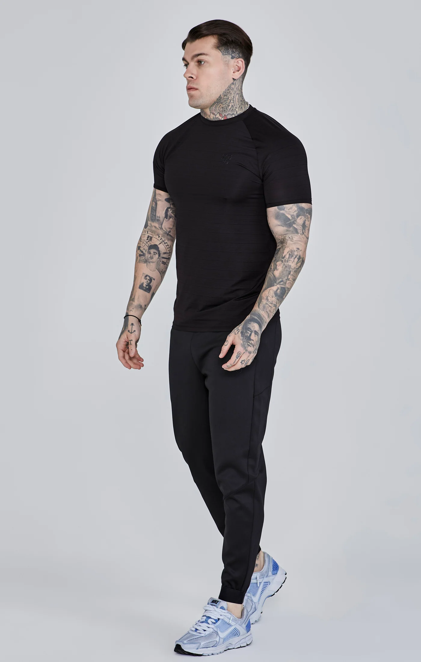 Black Muscle Fit T-Shirt - Image 5