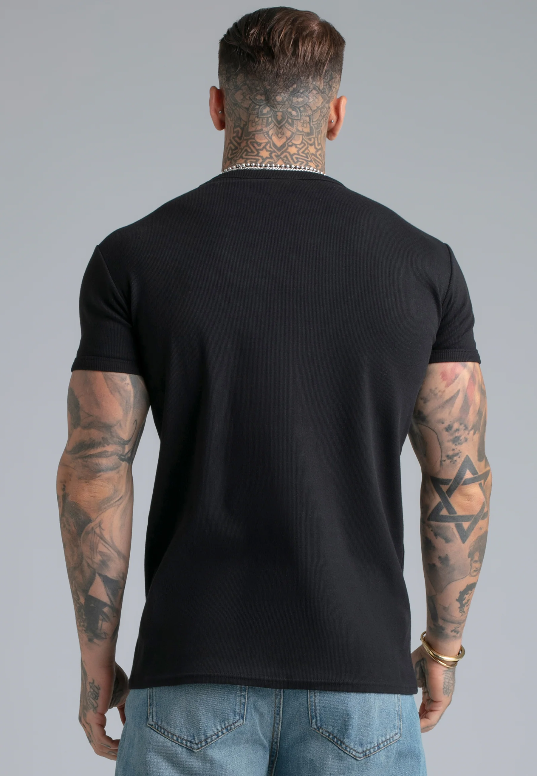 Black Muscle Fit T-Shirt - Image 5