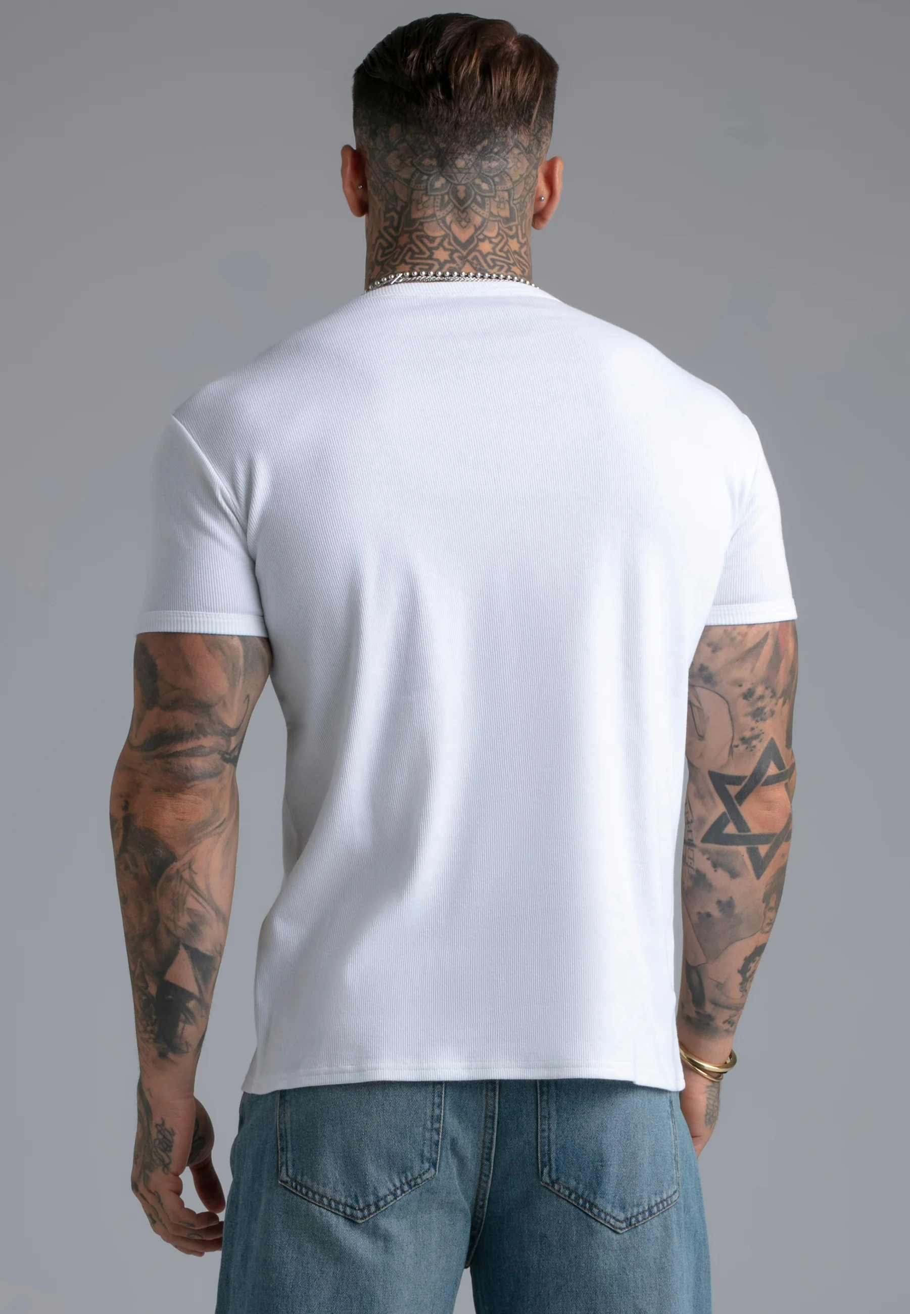 White Muscle Fit T-Shirt - Image 5