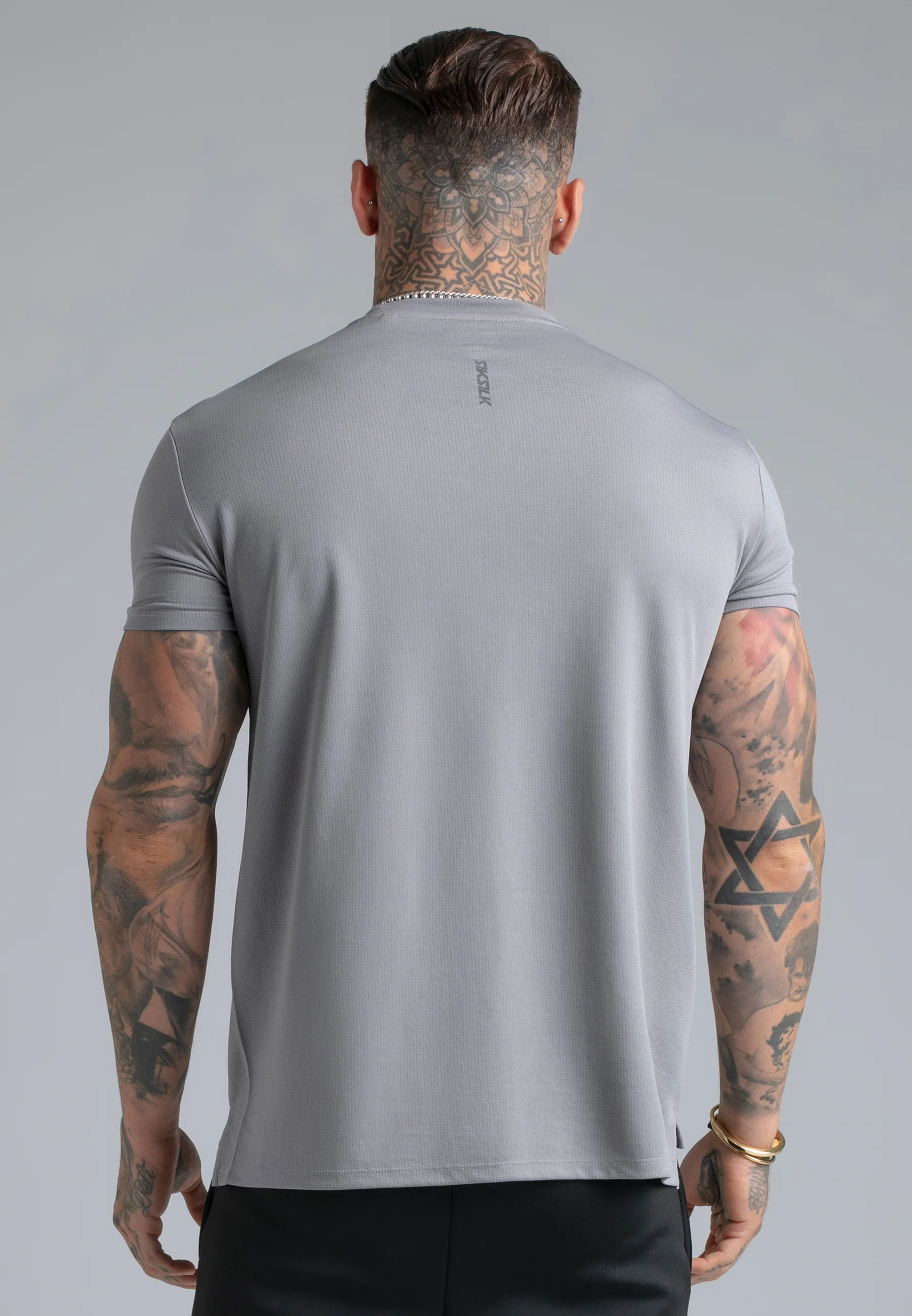 Black and Grey Pack of 2 Muscle Fit T-Shirts - Image 6