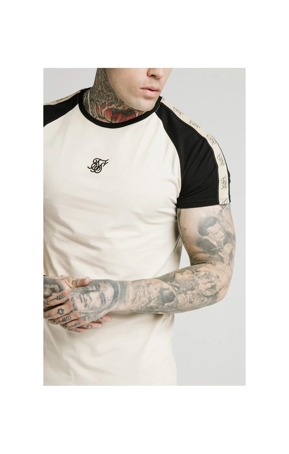 SikSilk Raglan Premium Tape Gym Tee - Ecru & Black - Image 2