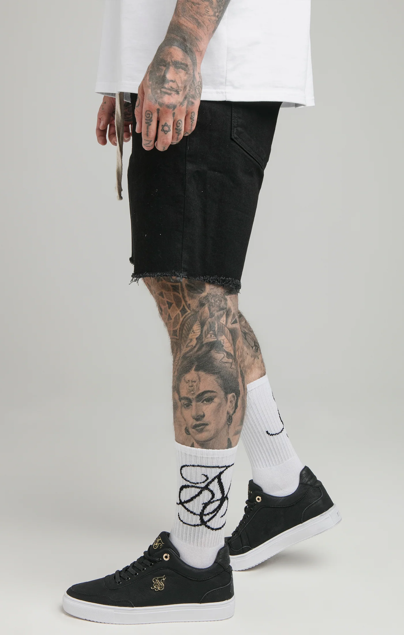 Black Raw Hem Relaxed Denim Short - Image 2