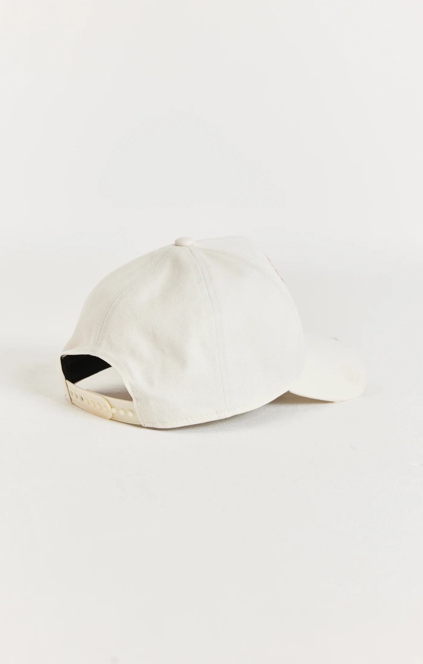 Ecru Retro Distressed Trucker Cap - Image 4