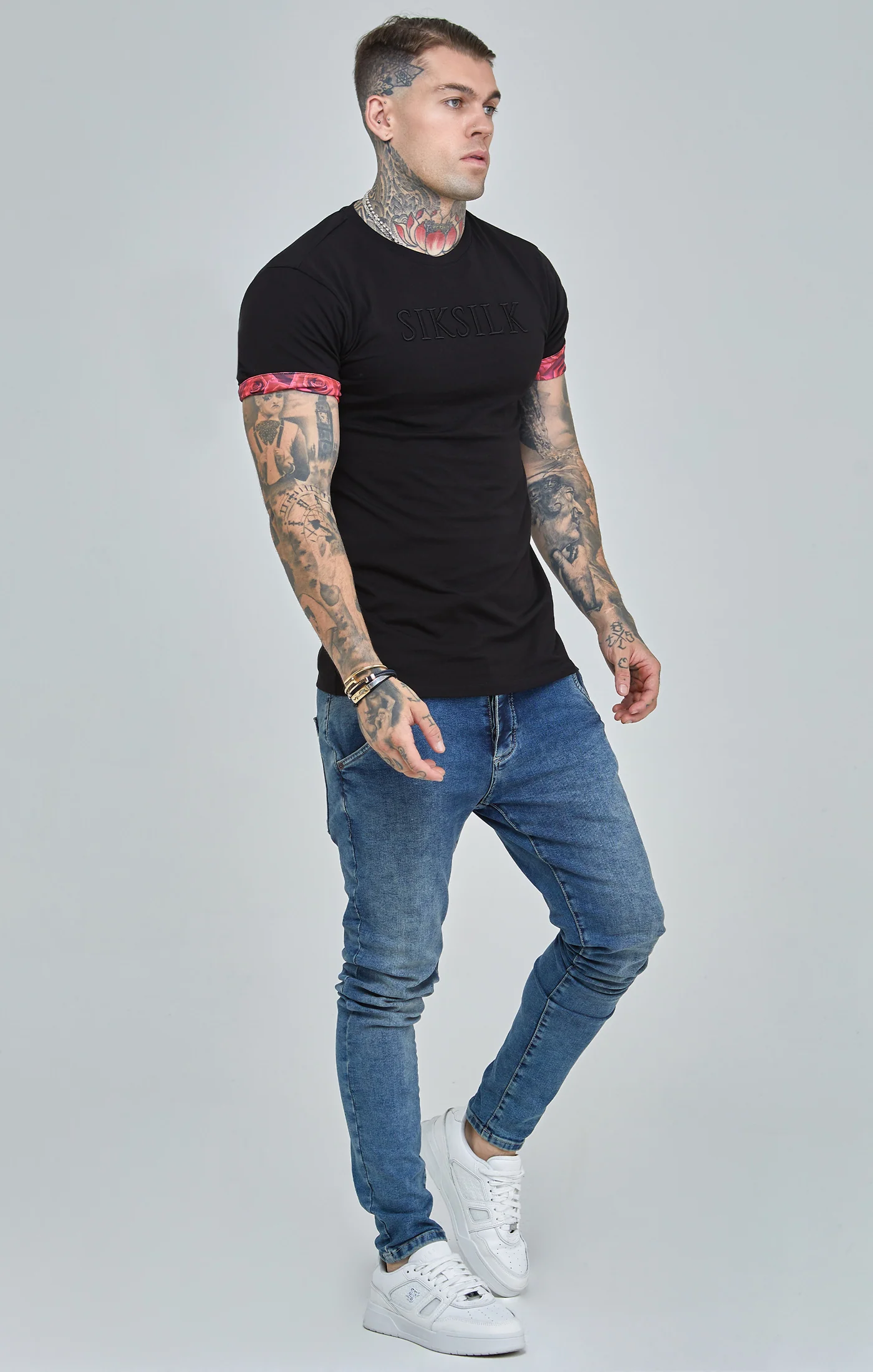 Black Rose Print Roll Sleeve T-Shirt - Image 4