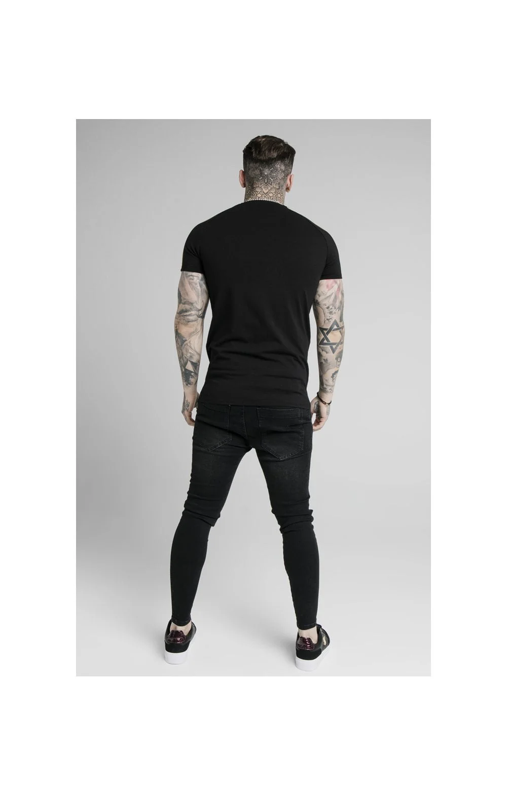 SikSilk S/S Astro Raglan Gym Tee - Black - Image 4