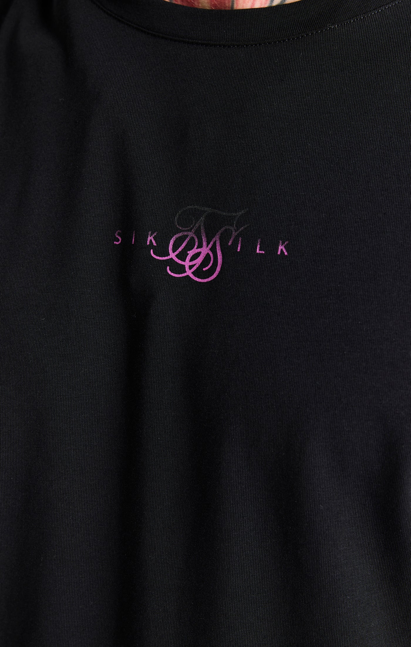 Black Back Print T-Shirt - Image 2