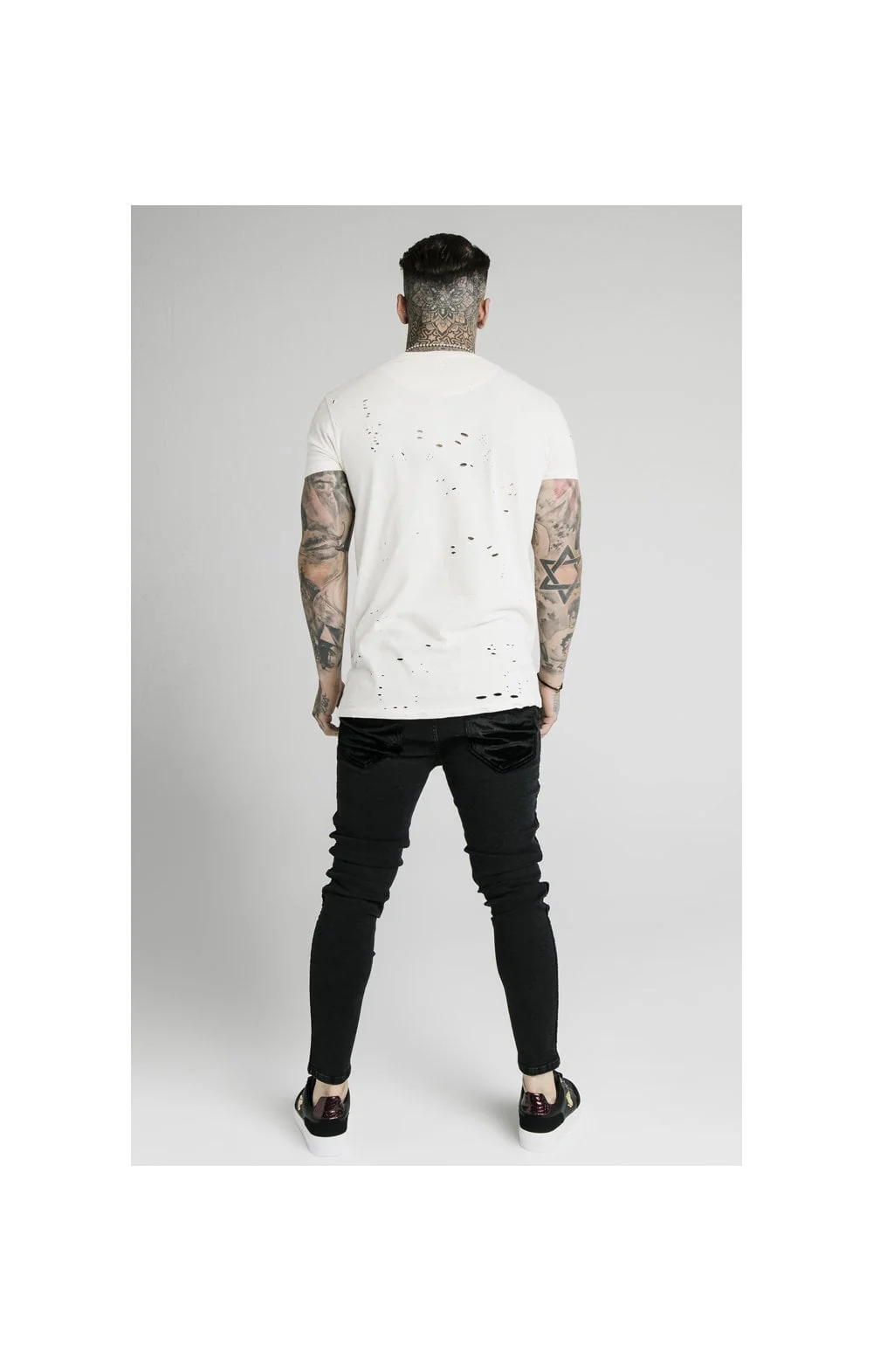 SikSilk S/S Distressed Box Tee - Off White - Image 6