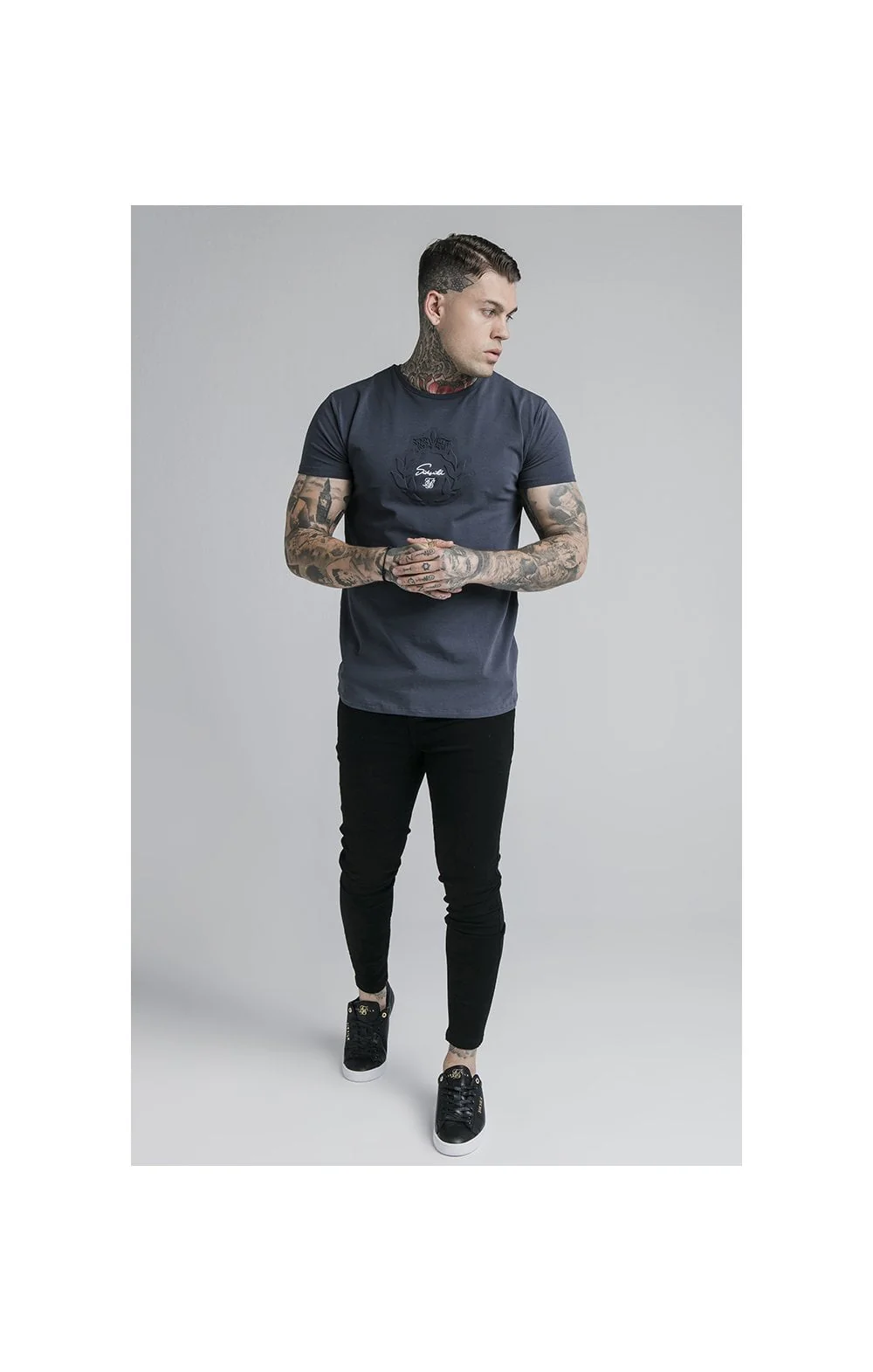SikSilk S/S Embossed Prestige Gym Tee - Navy - Image 2