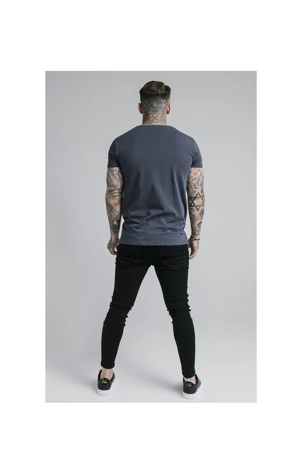 SikSilk S/S Embossed Prestige Gym Tee - Navy - Image 4