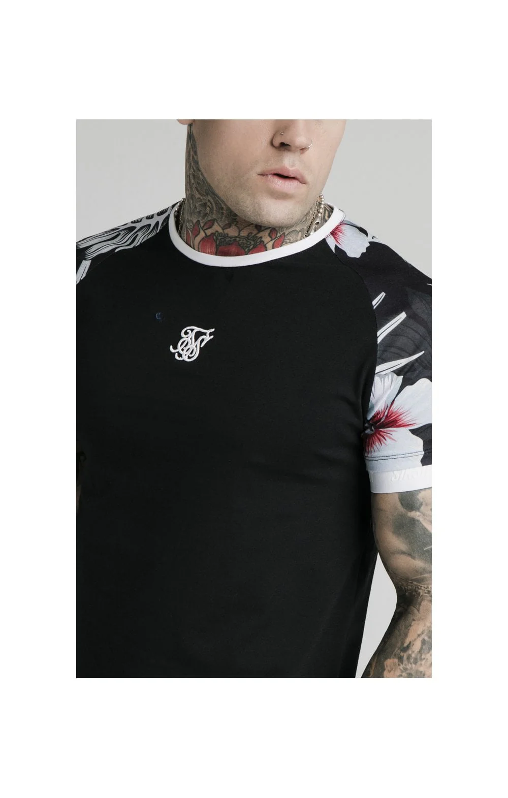SikSilk S/S Floral Raglan Tech Tee - Black - Image 2