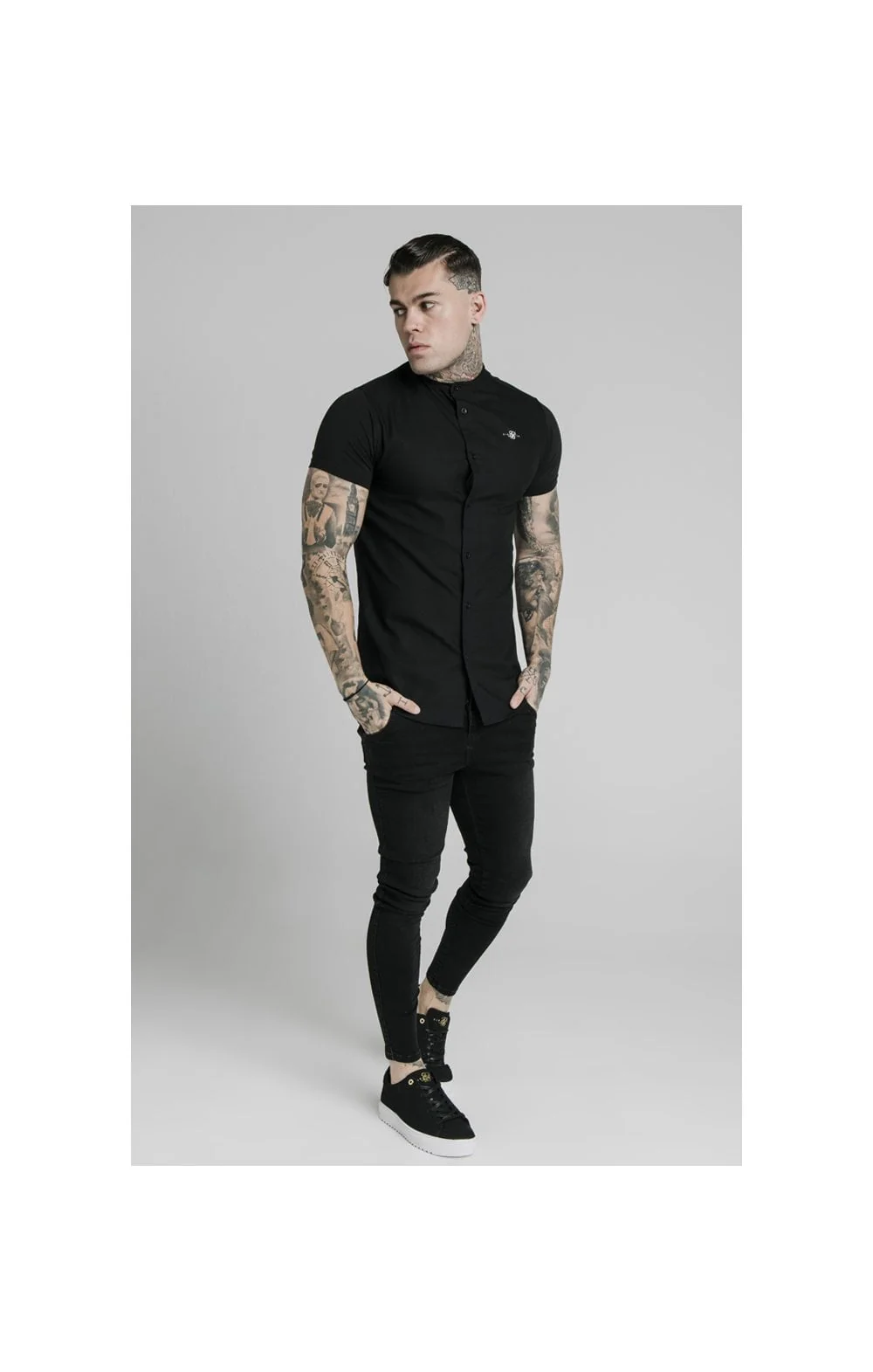 Black Short Sleeve Standard Collar Shirt - Image 3