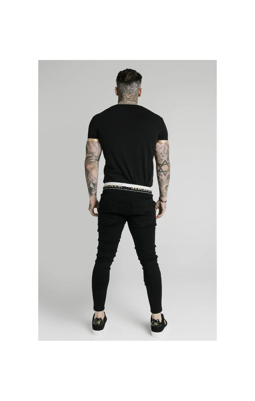 SikSilk S/S Inset Cuff Gym Tee – Black & Gold - Image 10