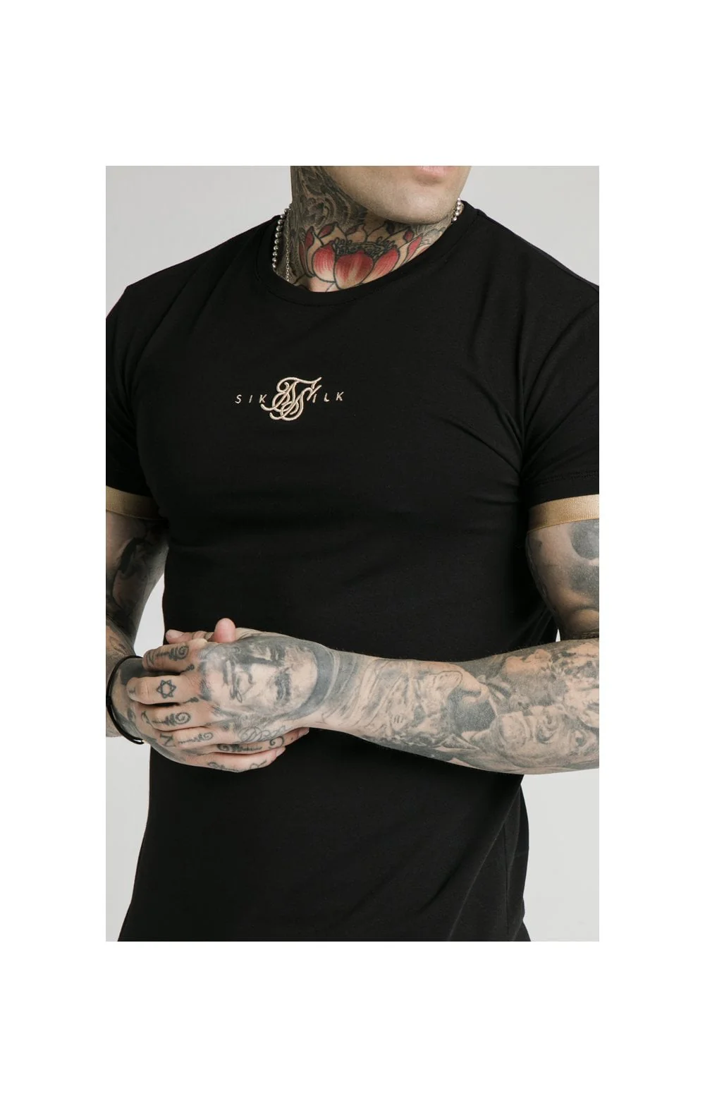 SikSilk S/S Inset Cuff Gym Tee – Black & Gold - Image 2