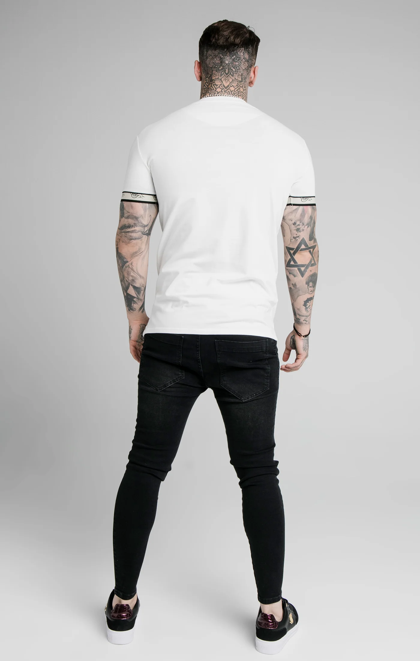 SikSilk S/S Premium Tape Gym Tee - Off White & Black - Image 5