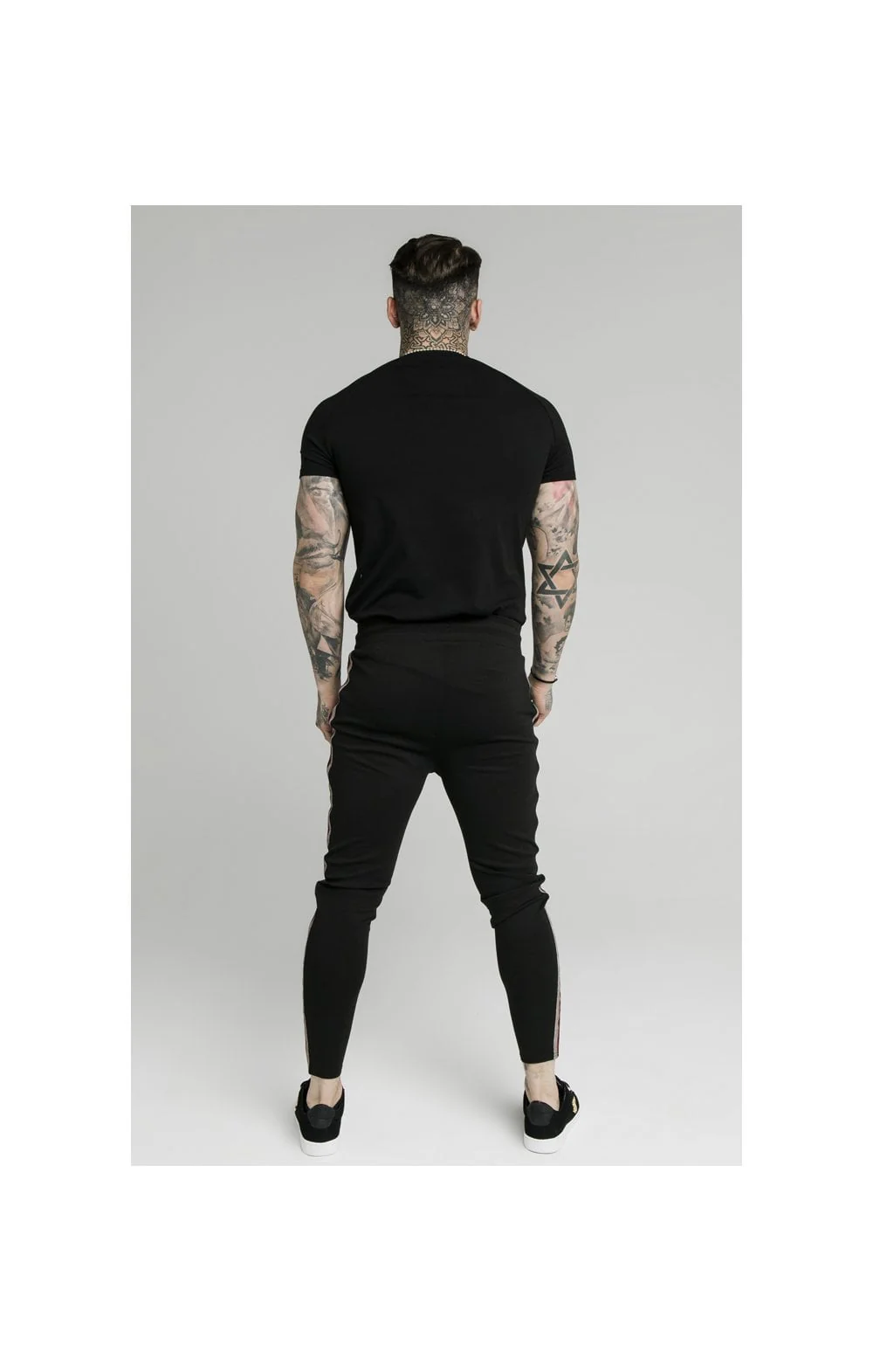 SikSilk S/S Raglan Gym Tee - Black - Image 4