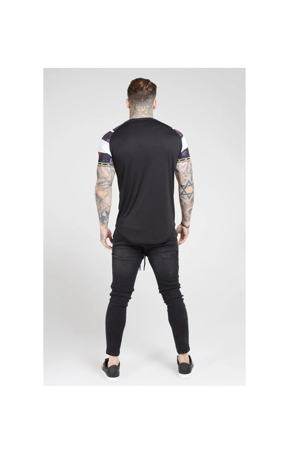 SikSilk S/S Raglan Sprint Tape Tee - Black & Oil Paint - Image 6