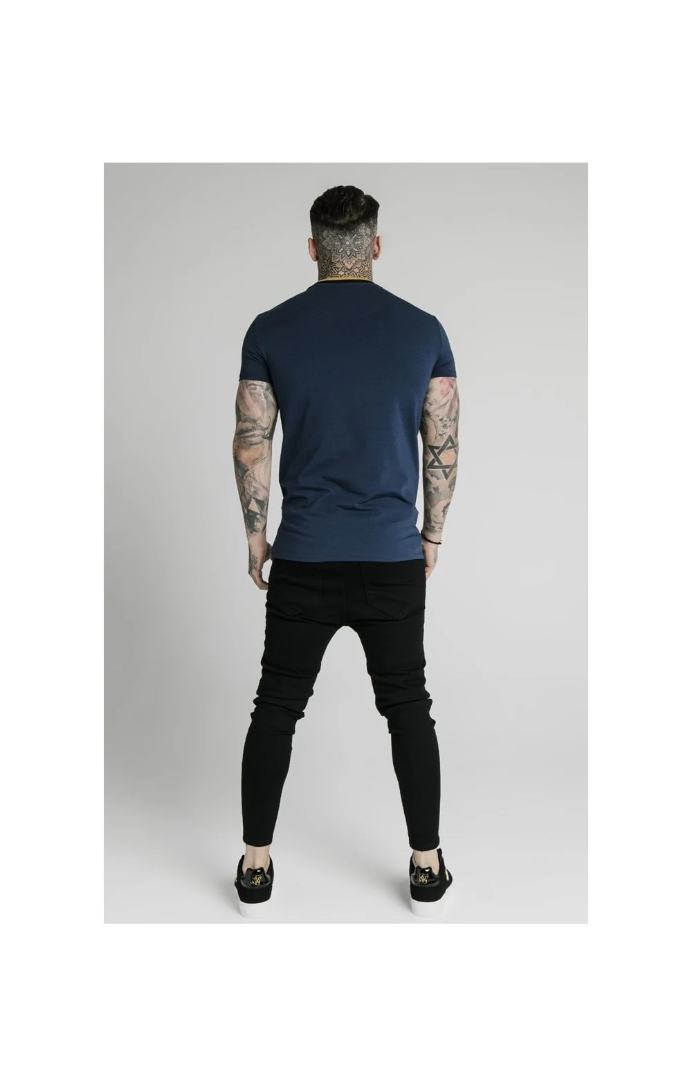 SikSilk Straight Hem Gym Tee - Navy, Gold & Black - Image 6