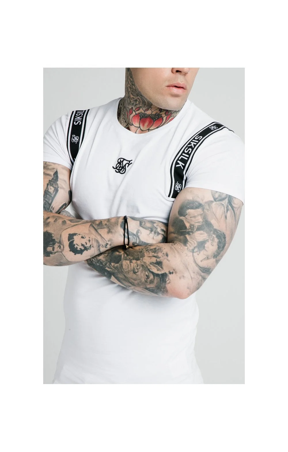 SikSilk Straight Hem Printed Gym Tee - White & Black - Image 2