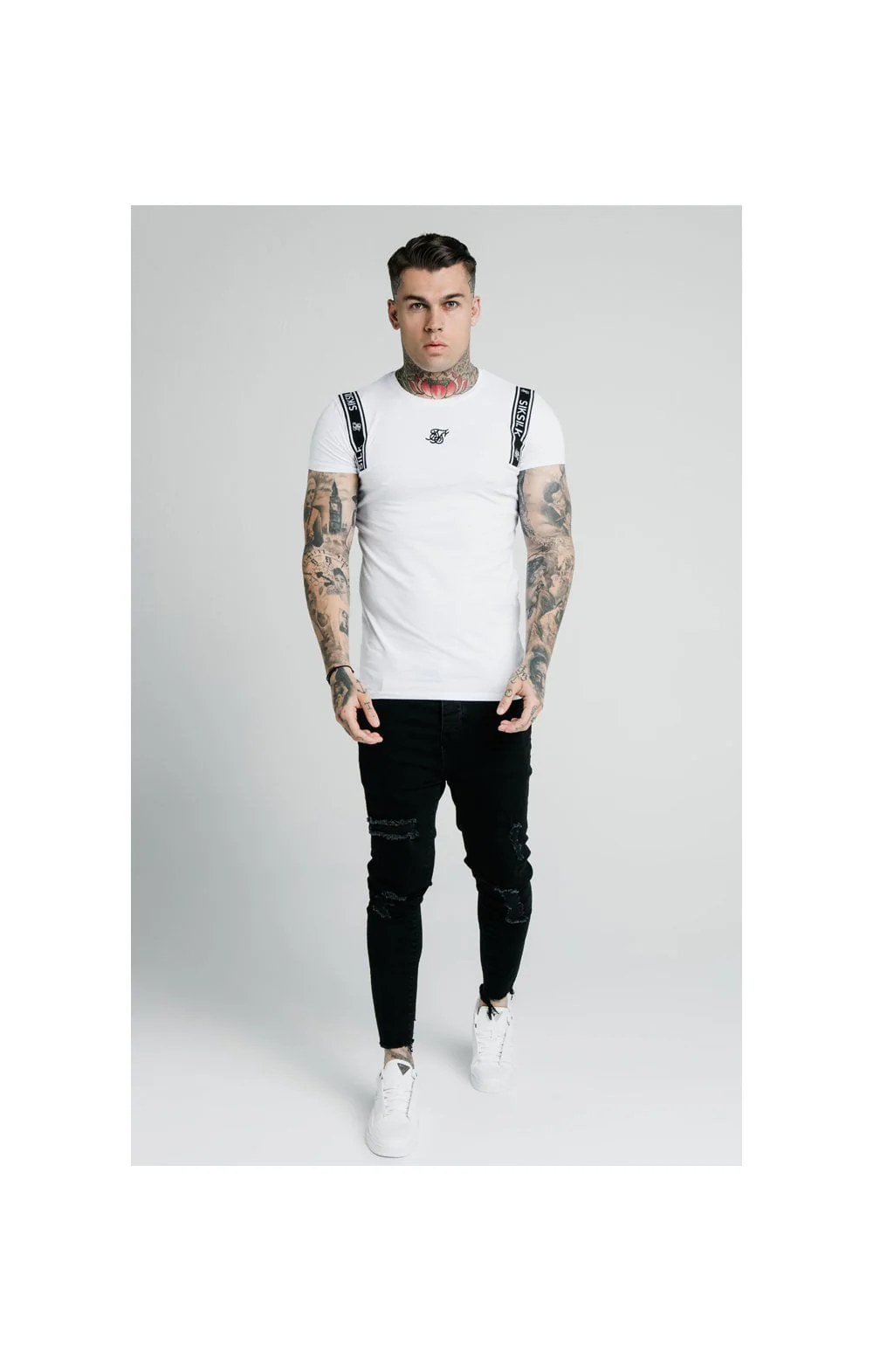 SikSilk Straight Hem Printed Gym Tee - White & Black - Image 4