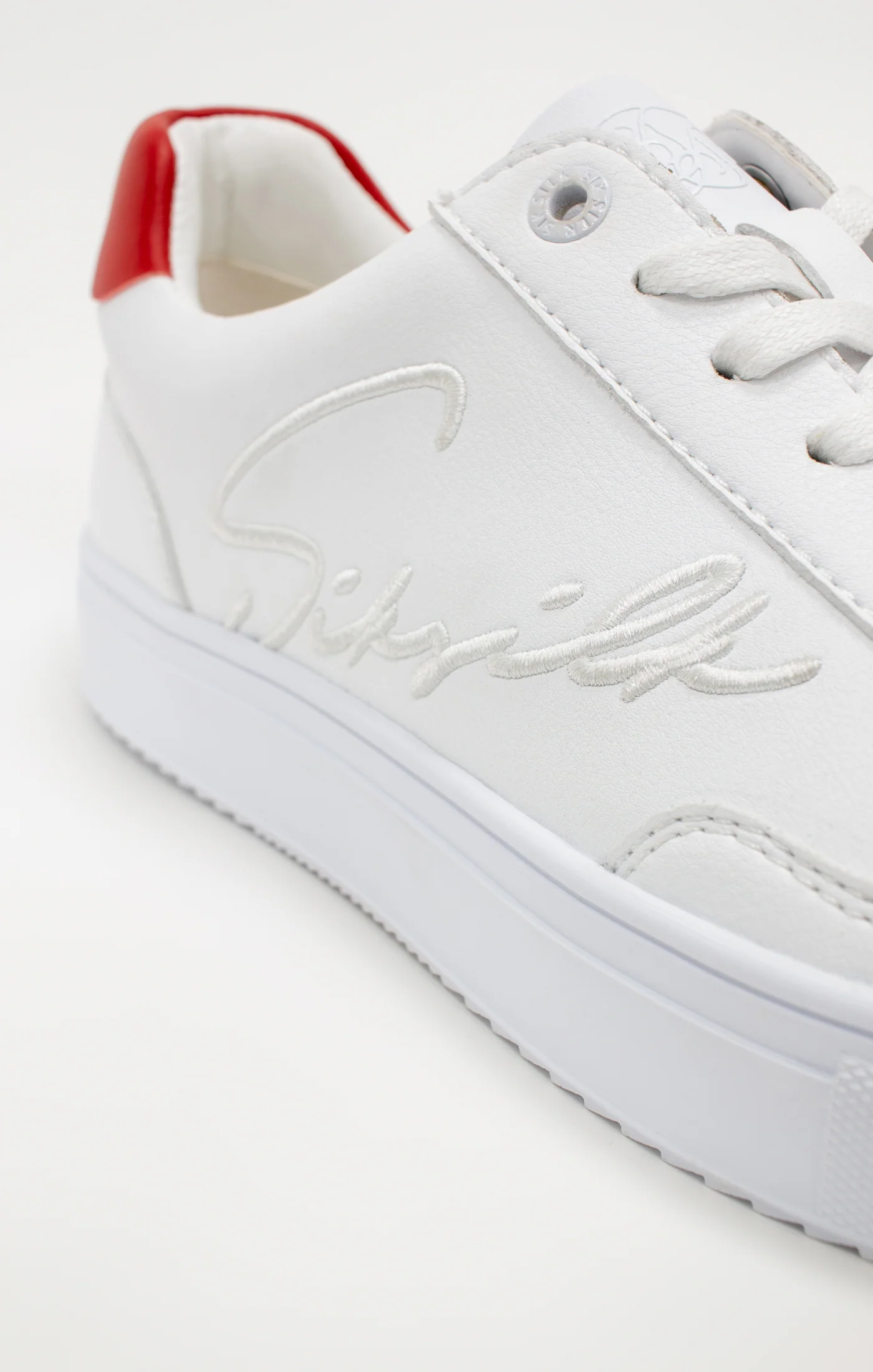 White Low-Top Trainer - Image 5