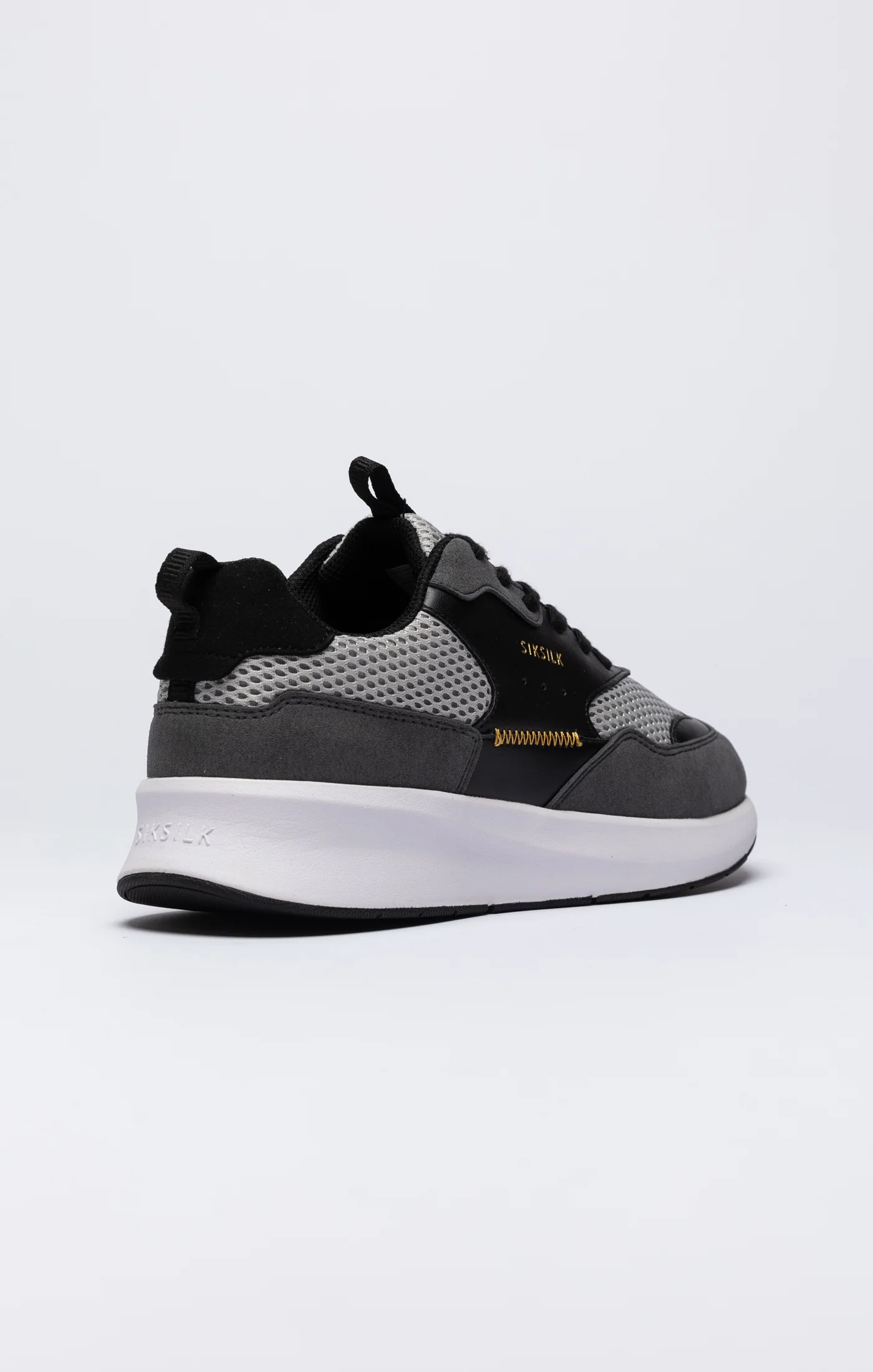 Black Mesh Running Trainer With Overlays - Image 2