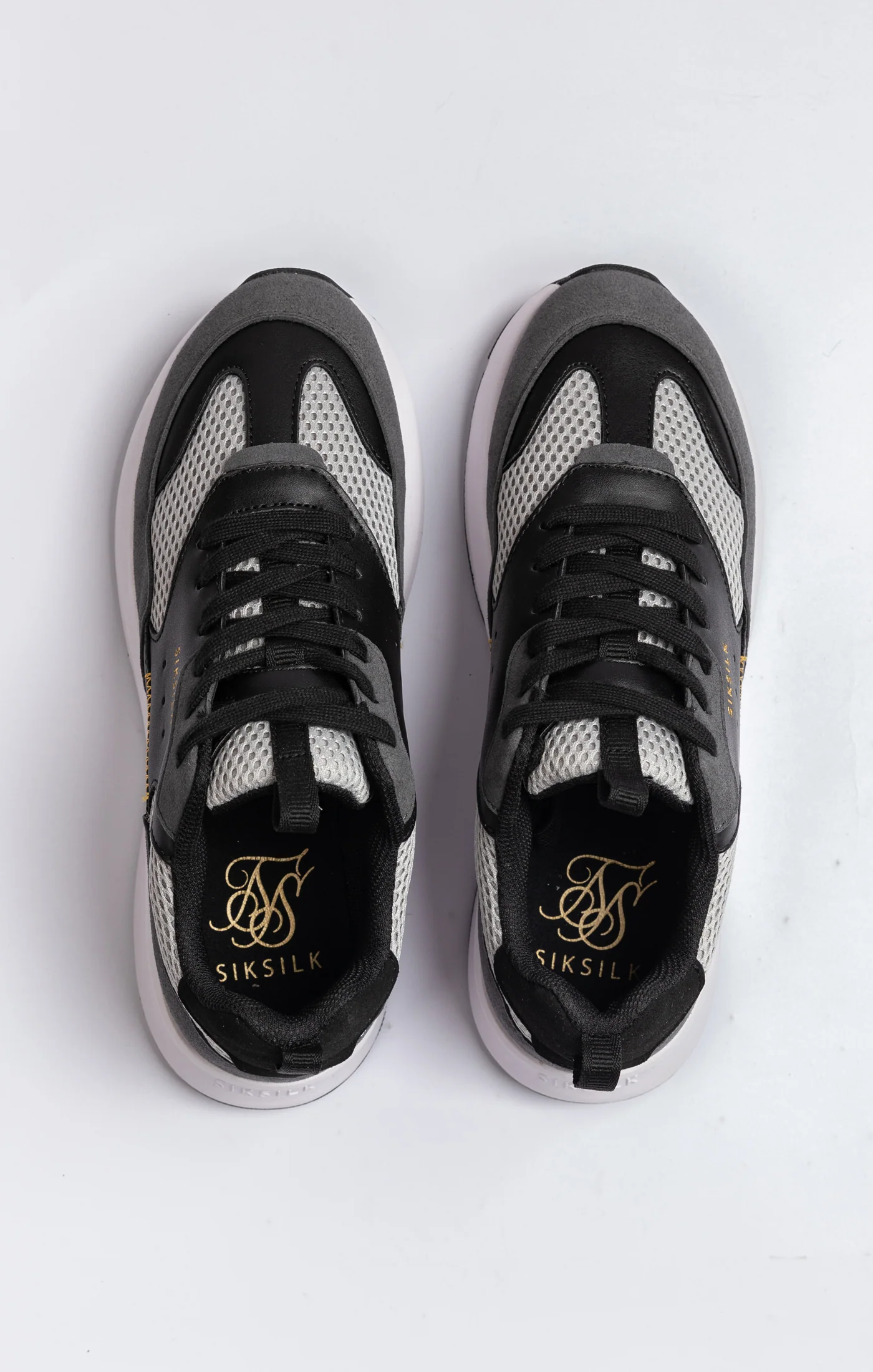 Black Mesh Running Trainer With Overlays - Image 5