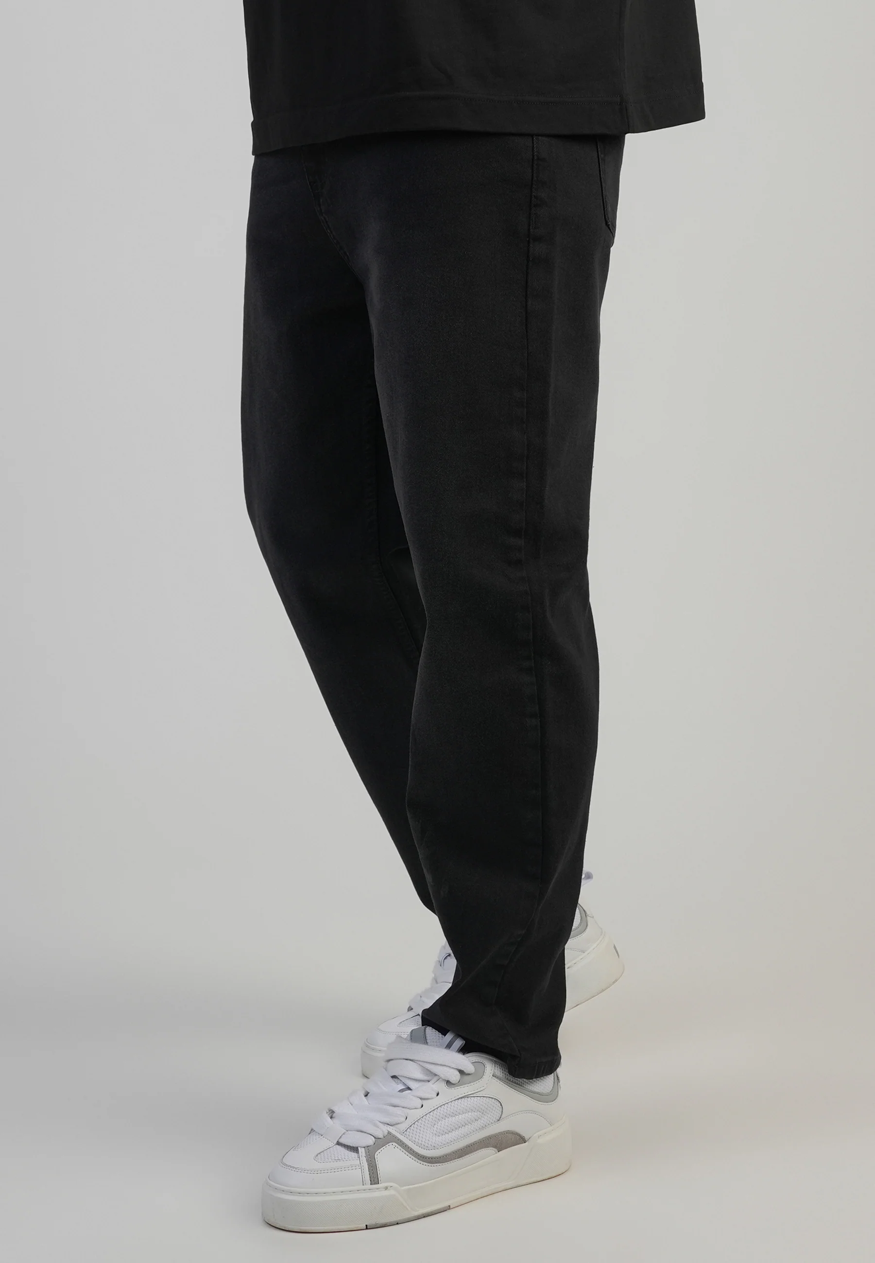 Tapered Jeans Washed Black