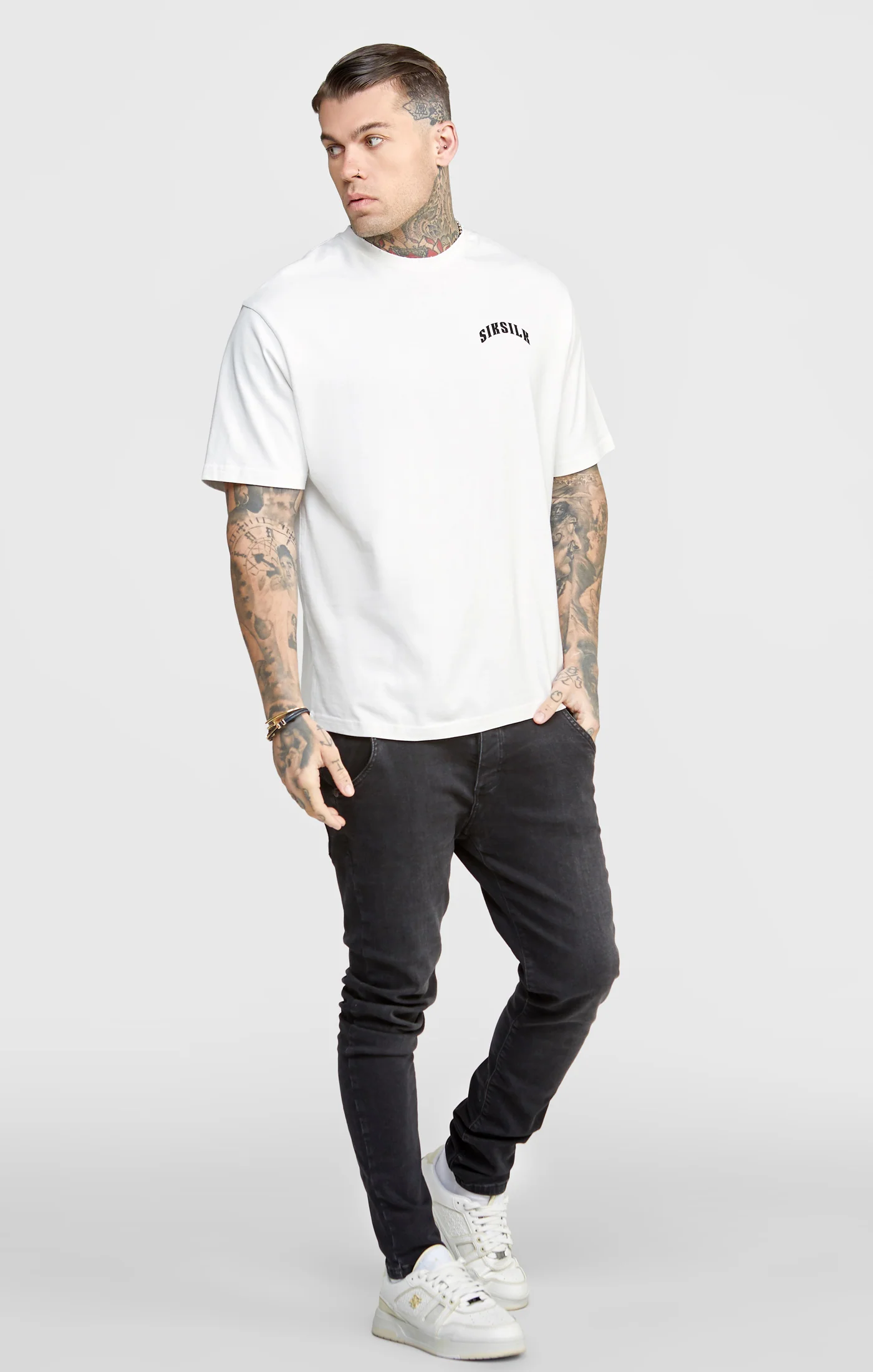 White Graphic Oversized T-Shirt - Image 5